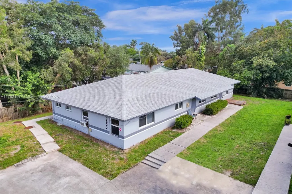 6622 SW 48th Street Davie FL 33314