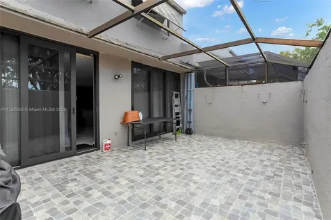 1451 NW 112th Terrace Pembroke Pines FL 33026