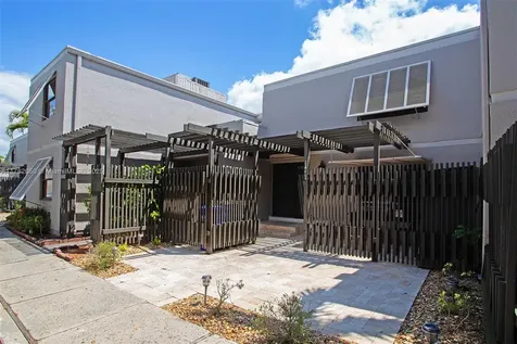 1451 NW 112th Terrace Pembroke Pines FL 33026