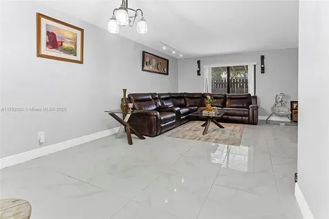 1451 NW 112th Terrace Pembroke Pines FL 33026