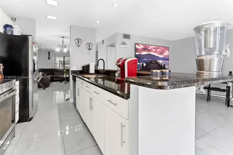 1451 NW 112th Terrace Pembroke Pines FL 33026
