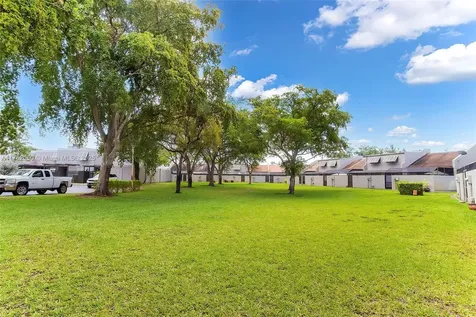 1451 NW 112th Terrace Pembroke Pines FL 33026