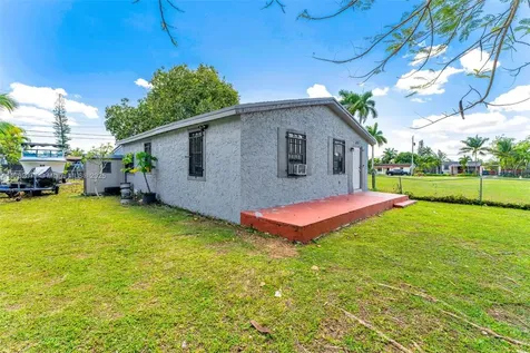 425 NW 8th Avenue Homestead FL 33030