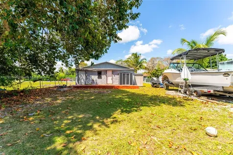 425 NW 8th Avenue Homestead FL 33030