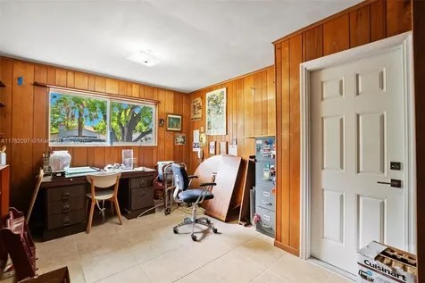 259 Nahkoda Drive Miami Springs FL 33166