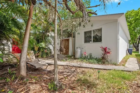259 Nahkoda Drive Miami Springs FL 33166