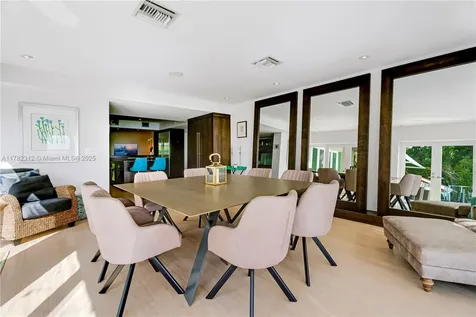 510 S Mashta Drive Key Biscayne FL 33149