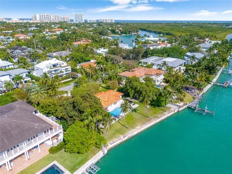 510 S Mashta Drive Key Biscayne FL 33149