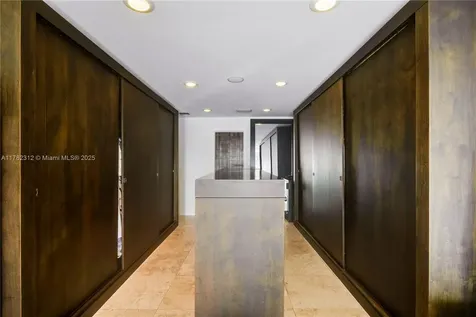 510 S Mashta Drive Key Biscayne FL 33149