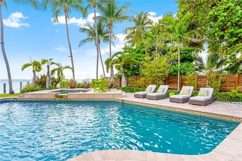 510 S Mashta Drive Key Biscayne FL 33149