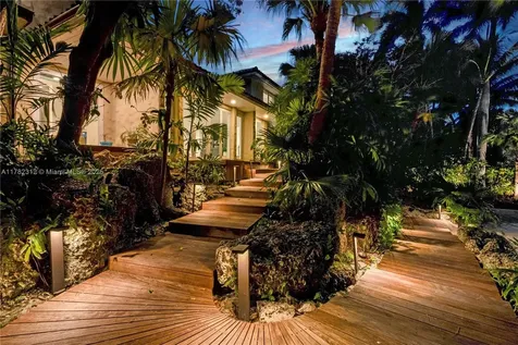 510 S Mashta Drive Key Biscayne FL 33149