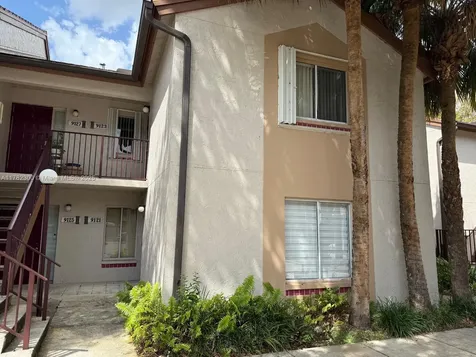 9121 SW 138th Place Miami FL 33186