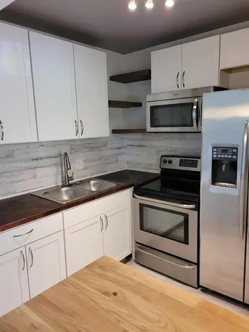 14 Salisbury A West Palm Beach FL 33417