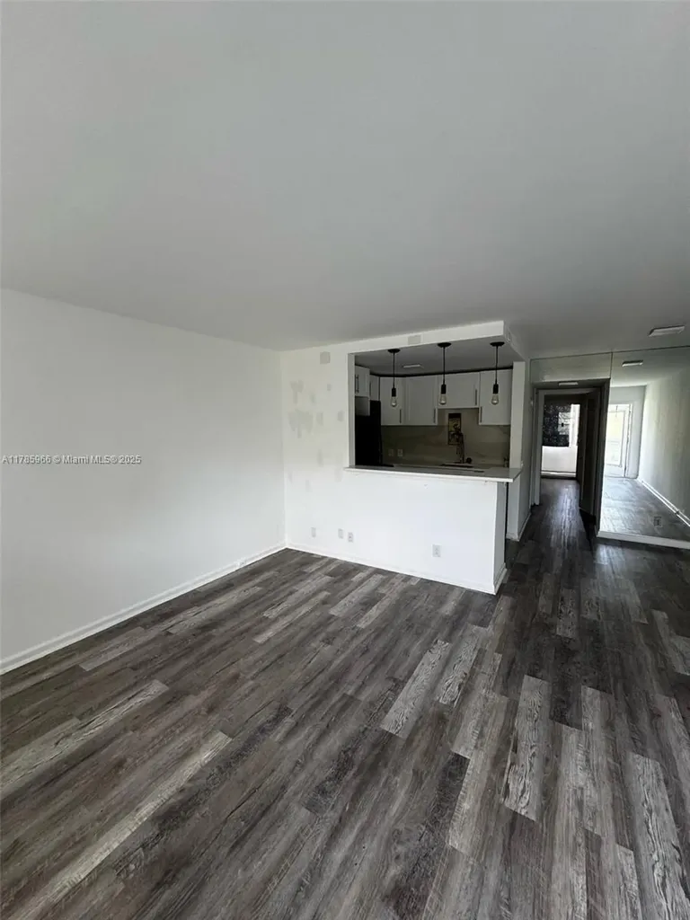 22 Suffolk A Boca Raton FL 33434