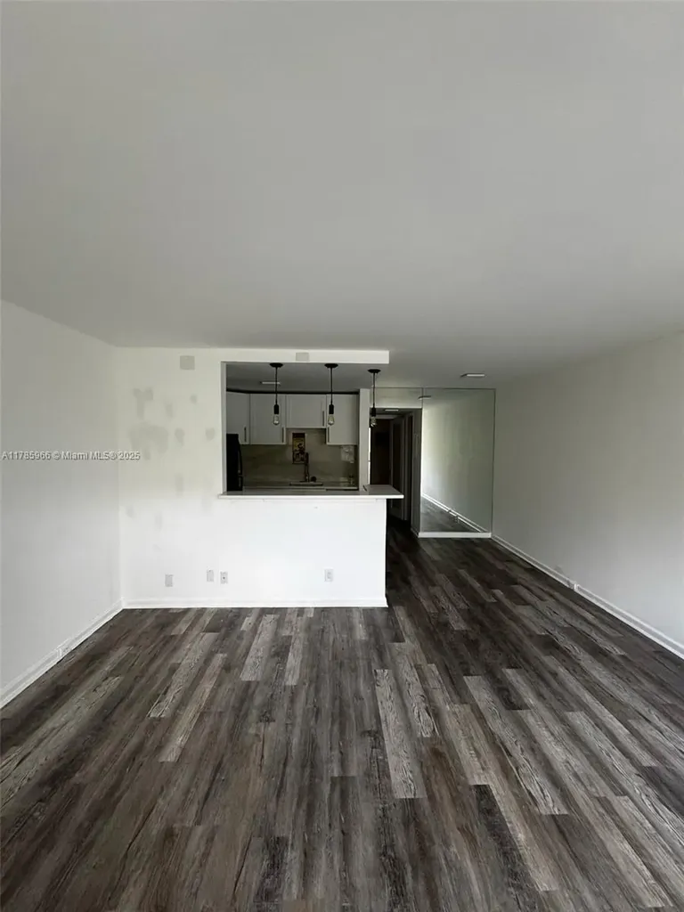 22 Suffolk A Boca Raton FL 33434