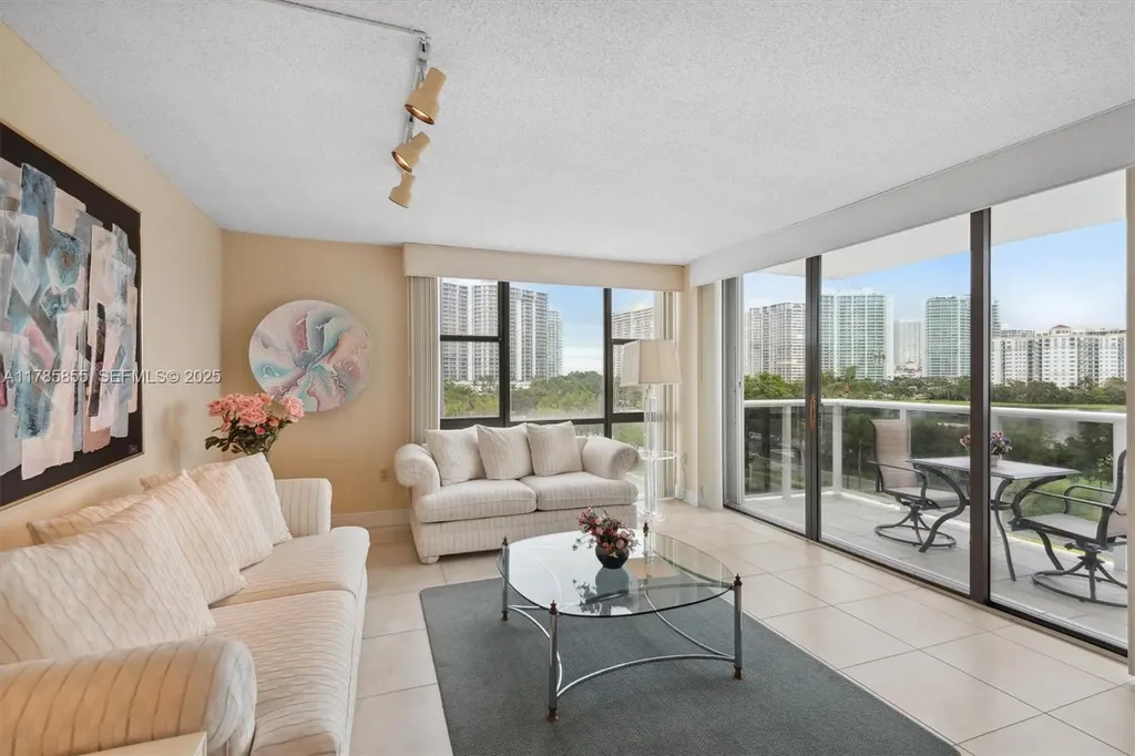 3625 N Country Club Drive Aventura FL 33180