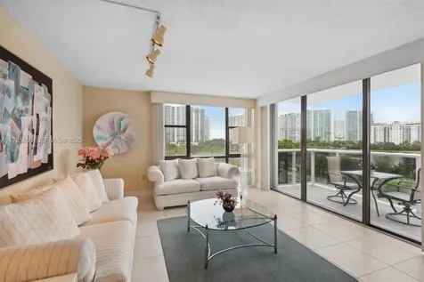 3625 N Country Club Drive Aventura FL 33180