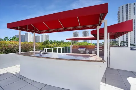 3625 N Country Club Drive Aventura FL 33180