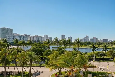 3625 N Country Club Drive Aventura FL 33180