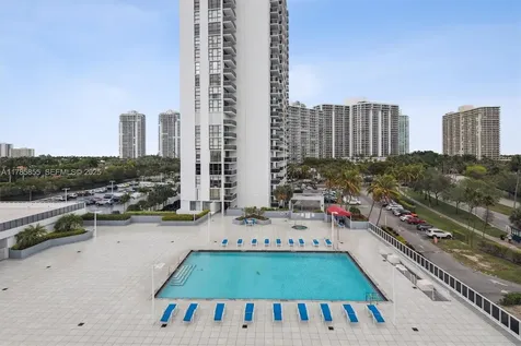 3625 N Country Club Drive Aventura FL 33180