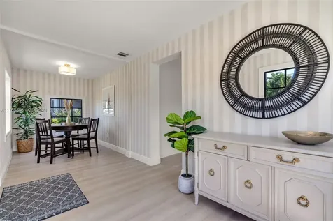 1176 NW 49th Street Miami FL 33127