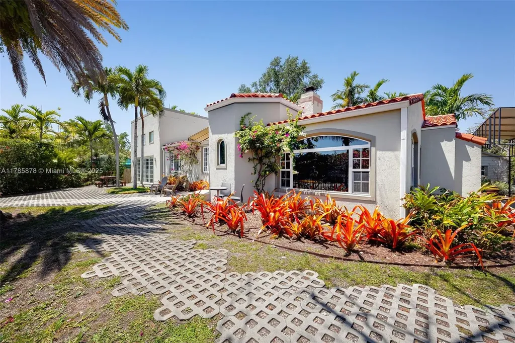 2450 SW 23rd Avenue Miami FL 33145