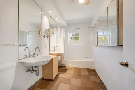 2450 SW 23rd Avenue Miami FL 33145
