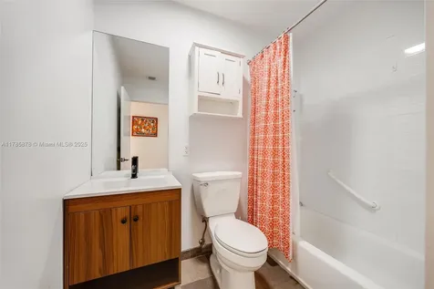 2450 SW 23rd Avenue Miami FL 33145