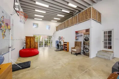 2450 SW 23rd Avenue Miami FL 33145