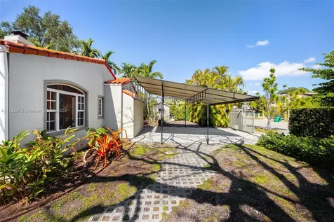 2450 SW 23rd Avenue Miami FL 33145