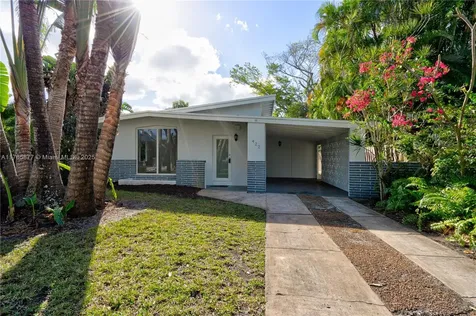 422 31st Street West Palm Beach FL 33407