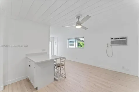 422 31st Street West Palm Beach FL 33407