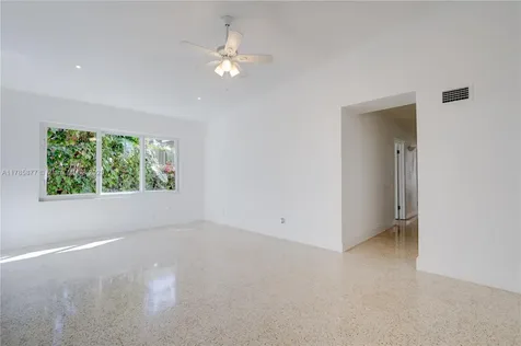 422 31st Street West Palm Beach FL 33407