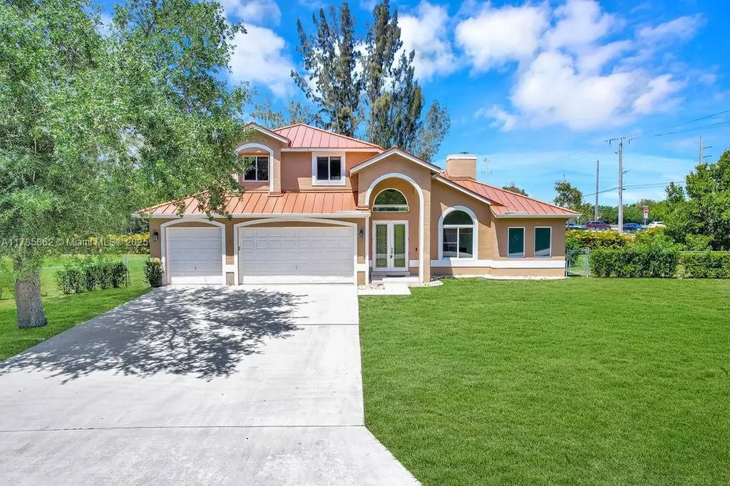 11201 SW 1st Street Plantation FL 33325