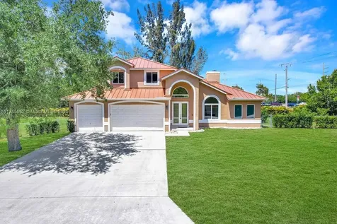 11201 SW 1st Street Plantation FL 33325