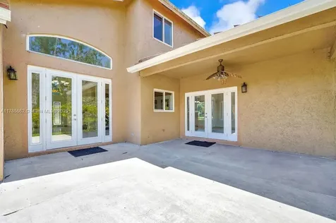 11201 SW 1st Street Plantation FL 33325