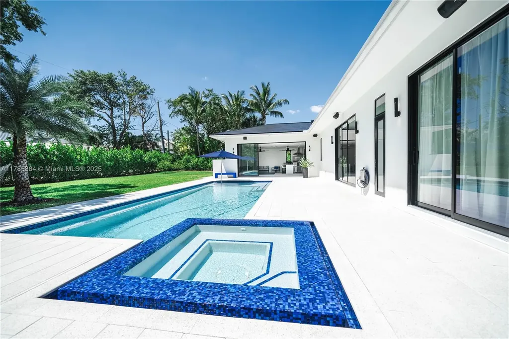 9350 SW 81st Avenue Miami FL 33156