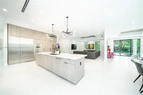9350 SW 81st Avenue Miami FL 33156