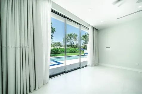 9350 SW 81st Avenue Miami FL 33156
