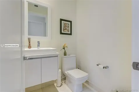 10550 NW 63rd Terrace Doral FL 33178