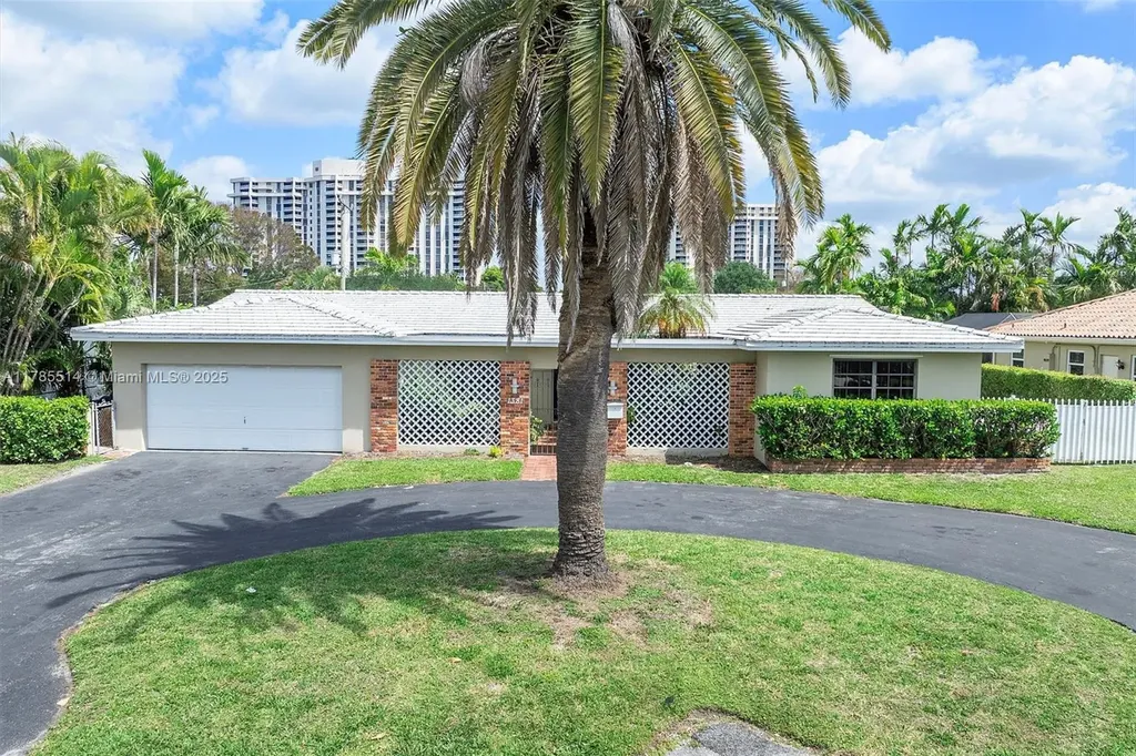 1381 NE 103rd Street Miami Shores FL 33138