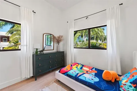 270 Atlantic Avenue Sunny Isles Beach FL 33160