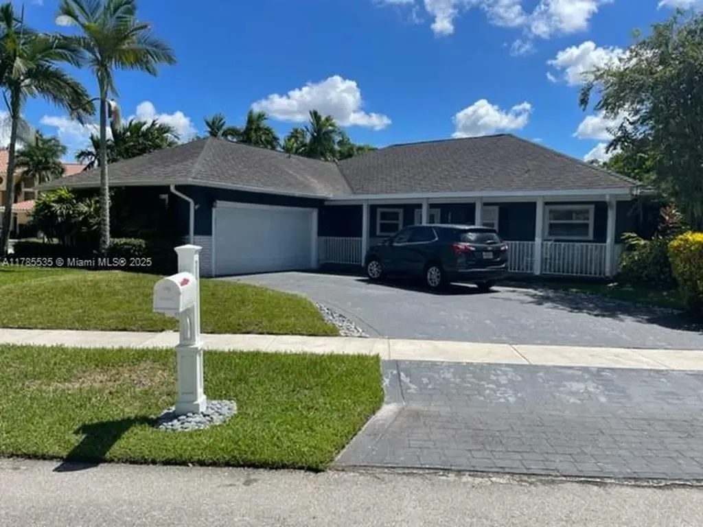 101 SW 101st Terrace Plantation FL 33324