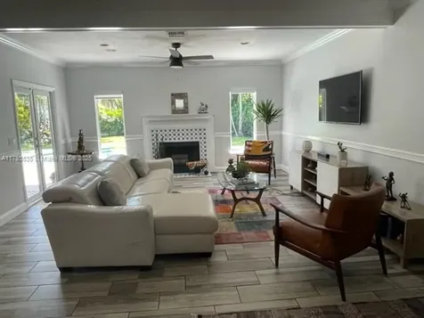 101 SW 101st Terrace Plantation FL 33324