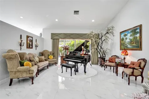 1543 NW 182nd Way Pembroke Pines FL 33029