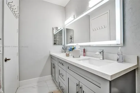 1543 NW 182nd Way Pembroke Pines FL 33029