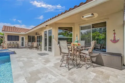 1543 NW 182nd Way Pembroke Pines FL 33029