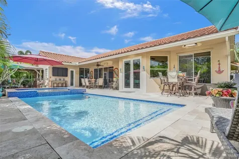 1543 NW 182nd Way Pembroke Pines FL 33029