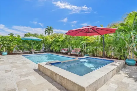 1543 NW 182nd Way Pembroke Pines FL 33029