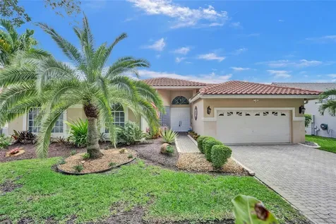 1543 NW 182nd Way Pembroke Pines FL 33029